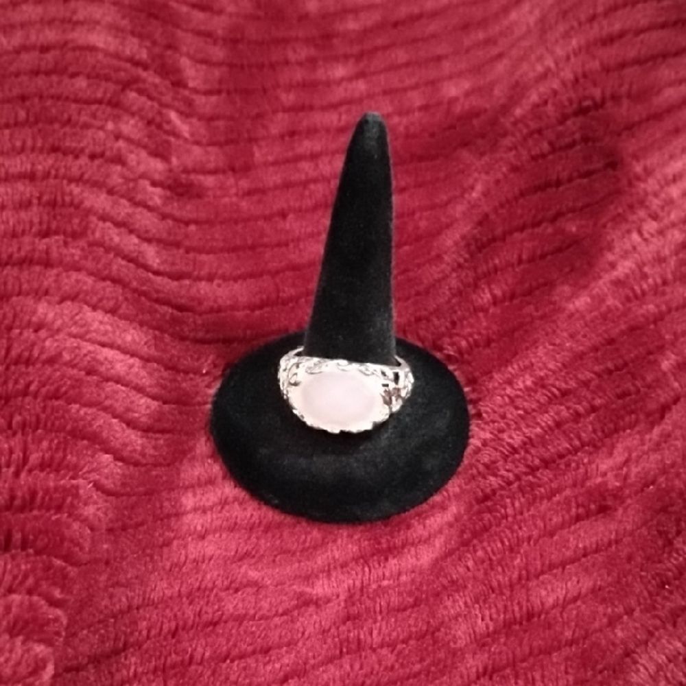 Elegant Silver and White Accessory Ring